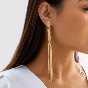 NEW Reagan 18K Gold Plated Woven Chain Shoulder Duster Drop Earrings